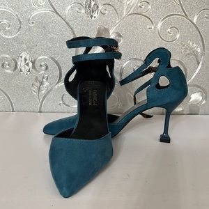 Nuevos y hermosos zapatos color verde